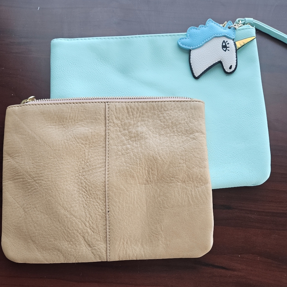 2 × Cosmetic/Tablet Case - Picture 2 of 6
